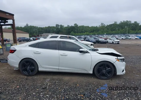 2021 Honda Insight Touring z USA, uszkodzony, nr VIN 19XZE4F91ME006392